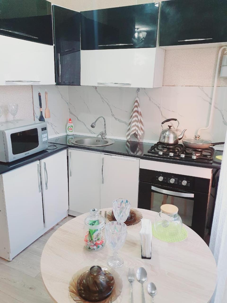 Apartment 2кмн по проспекту республики 8 *